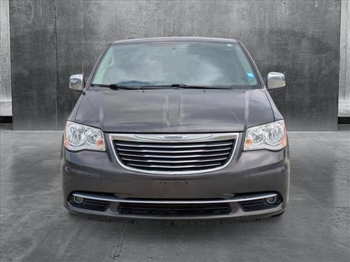 2016 Chrysler Town & Country Limited