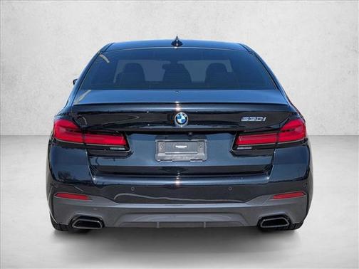 2022 BMW 530 i