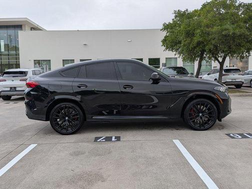 Black Sapphire Metallic 2024 BMW X6 M60i