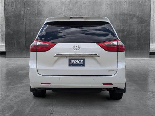 2020 Toyota Sienna Limited Premium
