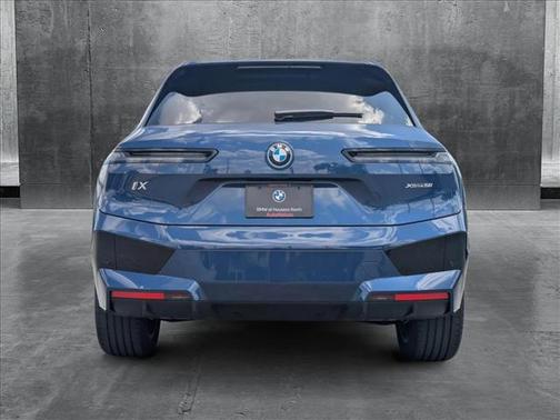2025 BMW iX xDrive50