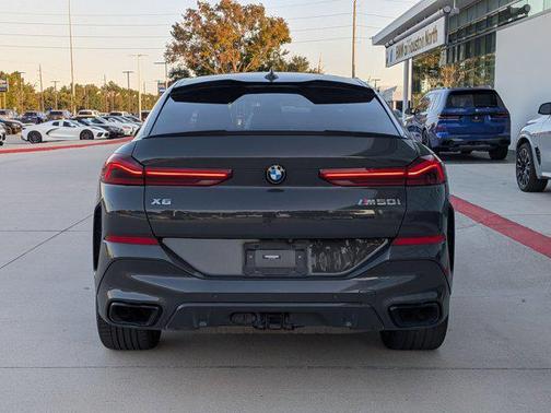 2022 BMW X6 M50i