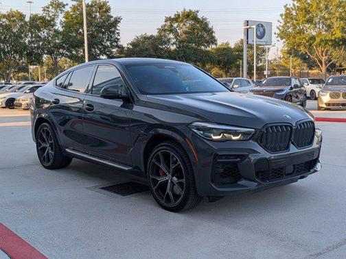 2022 BMW X6 M50i