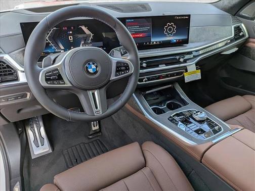 2026 BMW X7 M60i