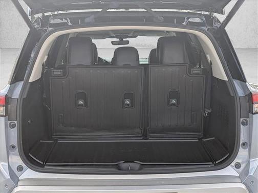 2023 Nissan Pathfinder Platinum 4WD