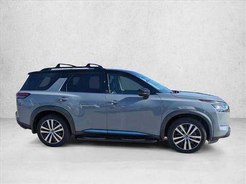 2023 Nissan Pathfinder Platinum 4WD