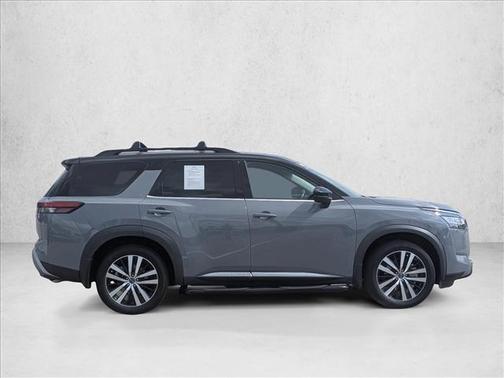 2023 Nissan Pathfinder Platinum 4WD