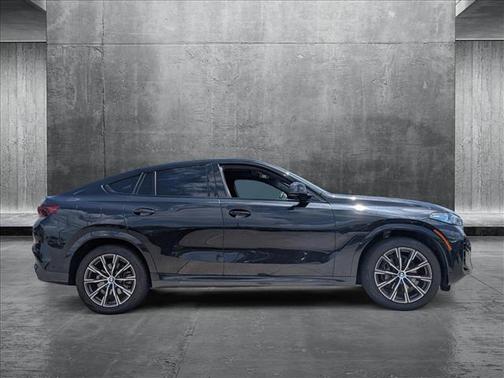 2025 BMW X6 xDrive40i