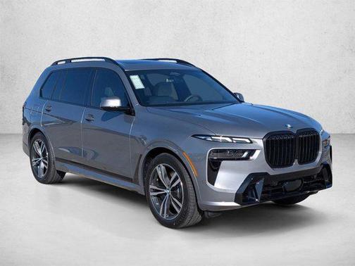 Skyscraper Grey Metallic 2026 BMW X7 xDrive40i