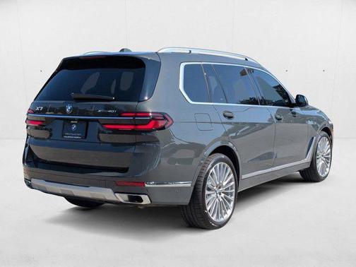 Dravit Grey Metallic 2026 BMW X7 xDrive40i