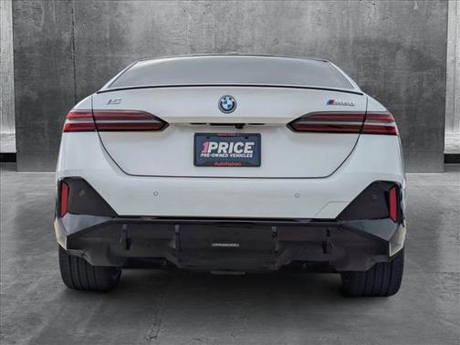 2024 BMW i5 M60