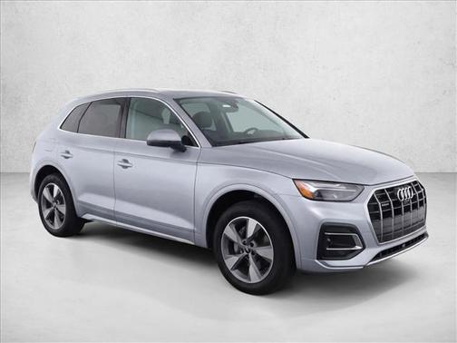 2022 Audi Q5 40 Premium Plus