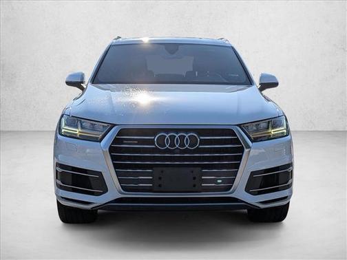 2019 Audi Q7 55 Premium Plus
