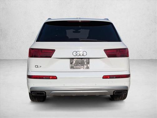 2019 Audi Q7 55 Premium Plus
