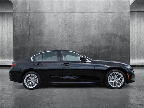2025 BMW 330 i
