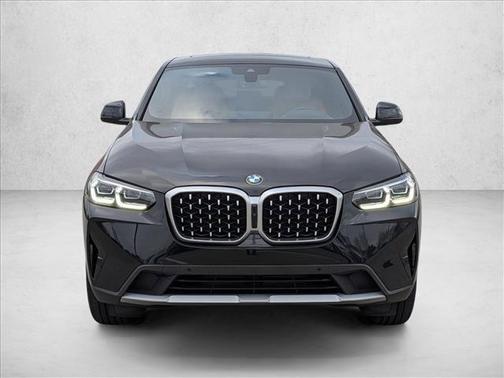 2025 BMW X4 xDrive30i