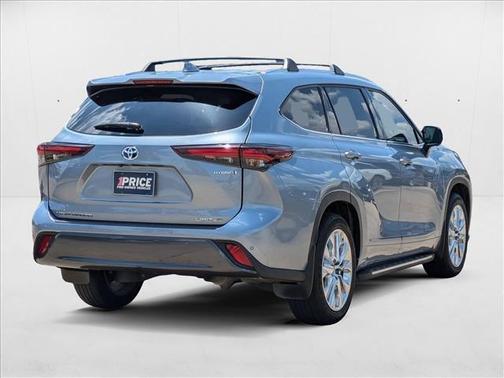 2024 Toyota Highlander Hybrid Limited