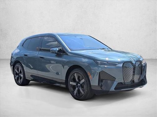 2025 BMW iX xDrive50