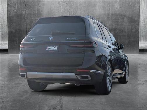 2025 BMW X7 xDrive40i