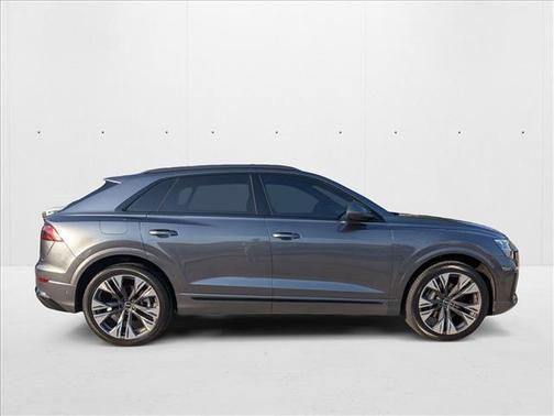 2024 Audi Q8 55 Prestige