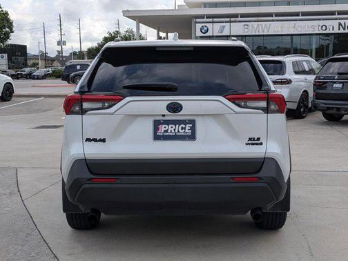 Wind Chill Pearl 2024 Toyota RAV4 Hybrid XLE Premium