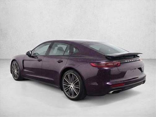 2018 Porsche Panamera 4