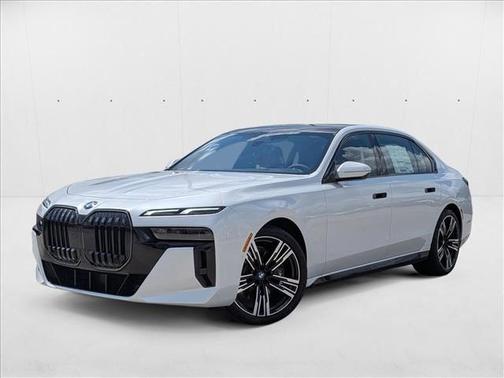 2026 BMW 740 i
