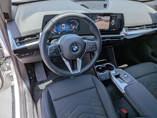 Mineral White Metallic 2026 BMW X1 xDrive28i
