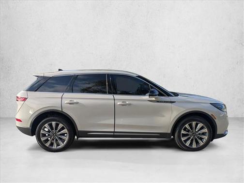 Ceramic Pearl Metallic Tri-Coat 2022 Lincoln Corsair Reserve