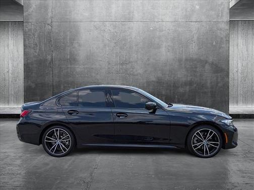 2023 BMW 330 330i