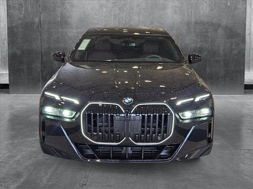 2025 BMW 760 i xDrive