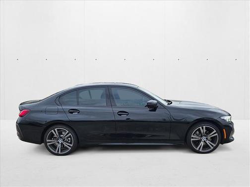 2023 BMW 330 330i