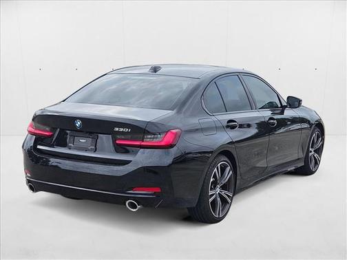 2023 BMW 330 330i