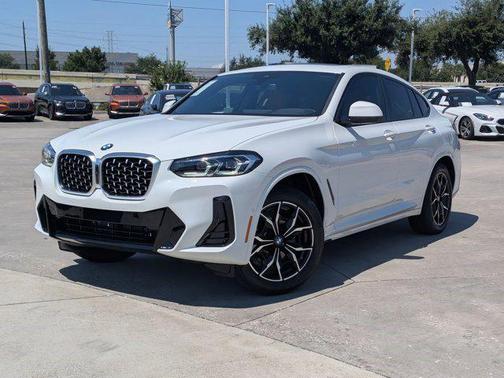 2025 BMW X4 xDrive30i