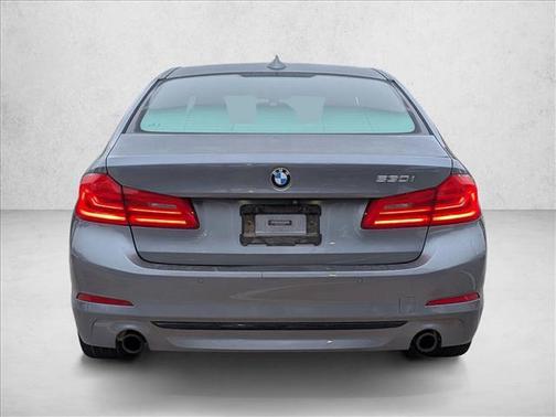 2019 BMW 530 530i