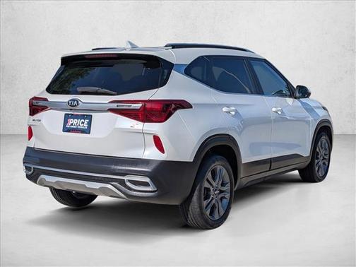 Snow White Pearl 2021 Kia Seltos S