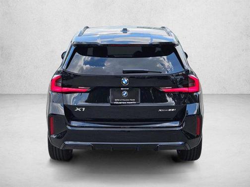 Black Sapphire Metallic 2026 BMW X1 xDrive28i