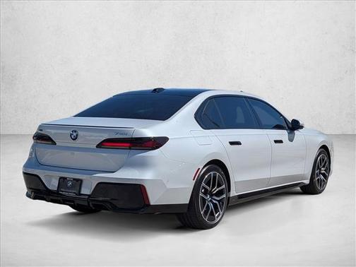 2026 BMW 740 i xDrive