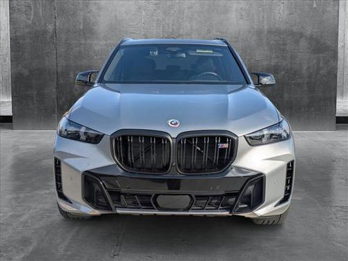 2025 BMW X5 M60i