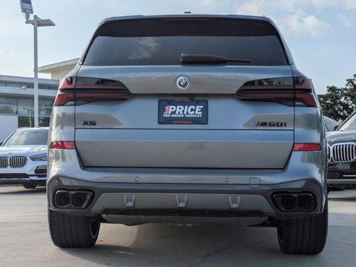 2025 BMW X5 M60i