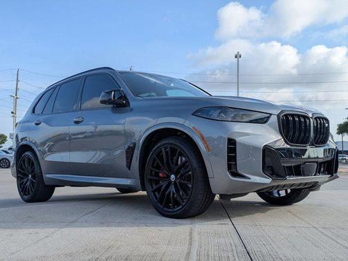 2025 BMW X5 M60i