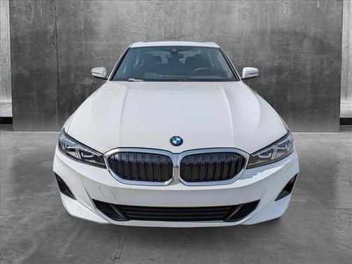 2025 BMW 330 i