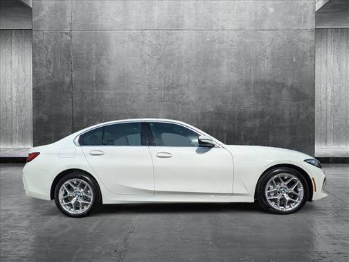 2025 BMW 330 i