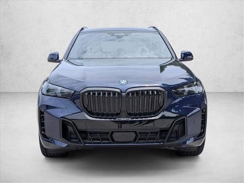 Tanzanite Blue II Metallic 2026 BMW X5 PHEV xDrive50e