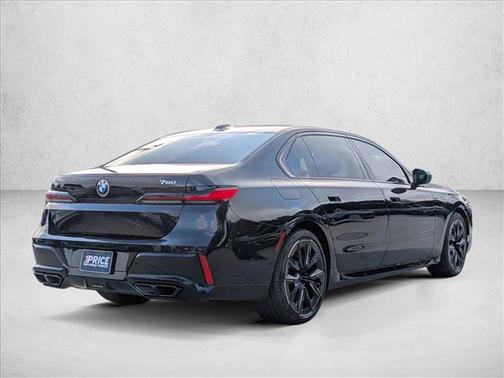 Black Sapphire Metallic 2023 BMW 760 i xDrive
