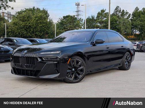 Black Sapphire Metallic 2023 BMW 760 i xDrive