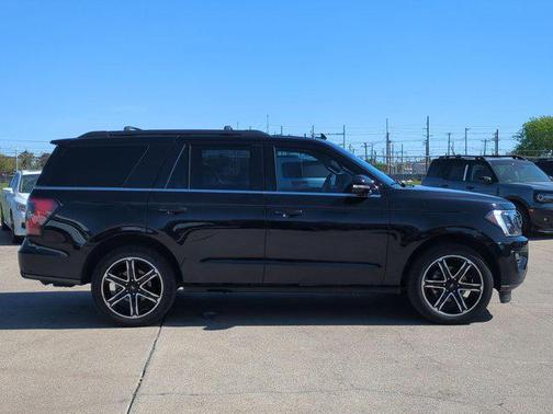Agate Black Metallic 2021 Ford Expedition Limited