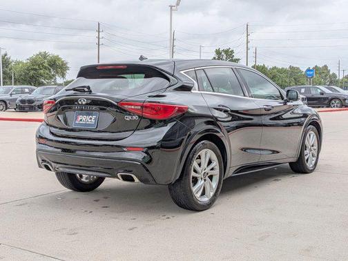 Black Obsidian 2017 INFINITI QX30 FWD
