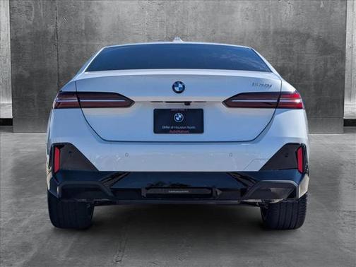 2025 BMW 530 i