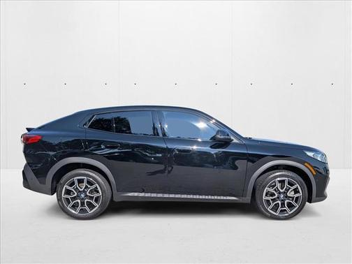 2025 BMW X2 xDrive28i